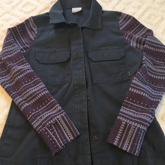 Columbia women’s denim jacket with knit sleeves